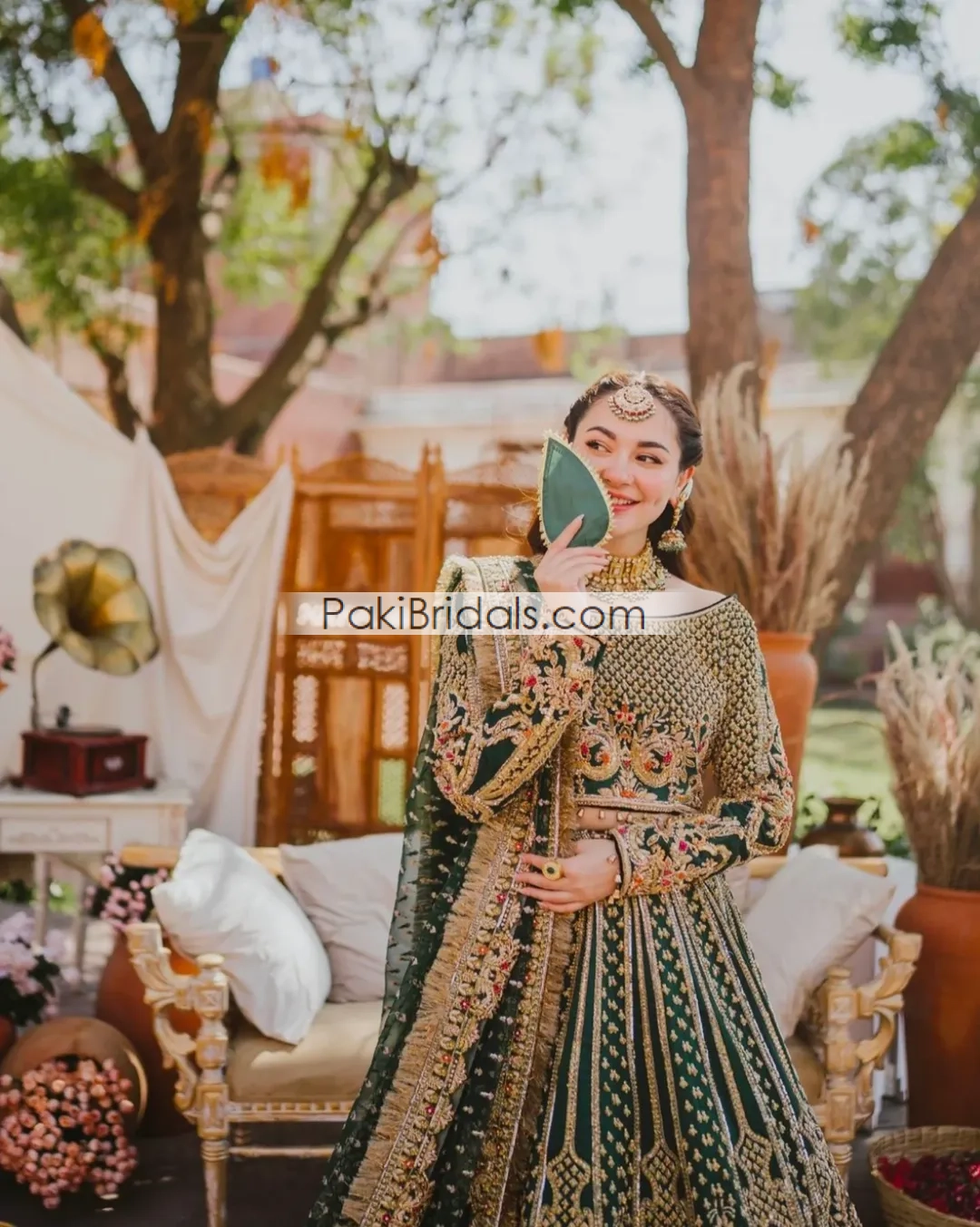 Green Bridal Wear Hania Amir Pakistani 833 - Image 2